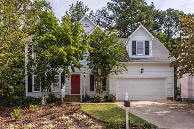 106 Beasley Ct, Cary, NC 27513