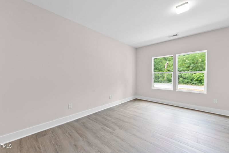 106 N Benjamine St, Durham, NC 27703