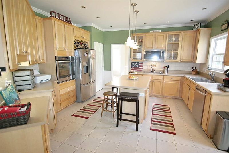 106 Blooming Forest Pl, Cary, NC 27518