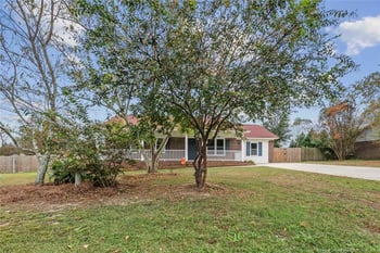 106 Blue Jay Ct, Fayetteville, NC 28306