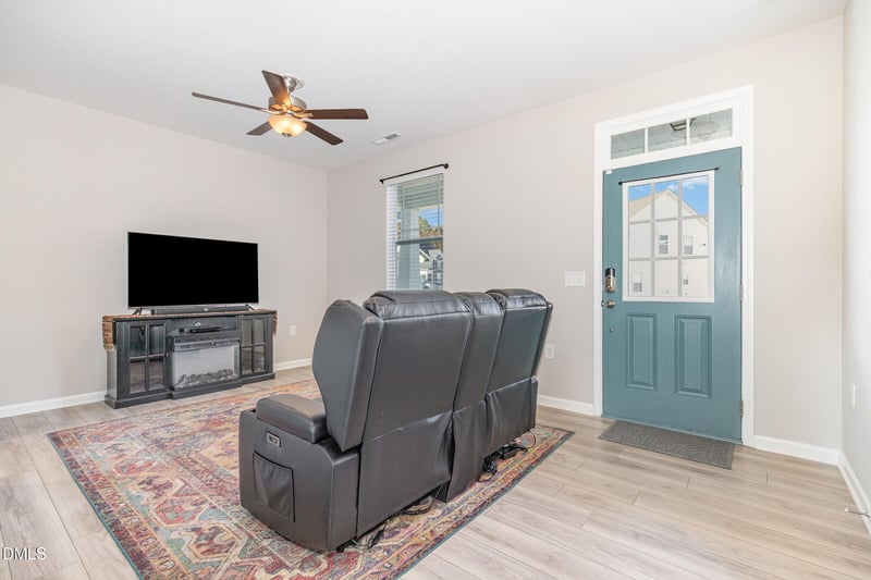 106 Bowhill Dr, Clayton, NC 27527