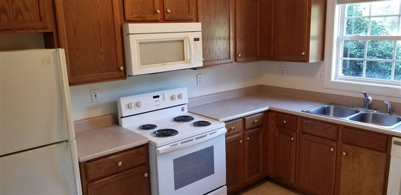 106 Boykin Ave, Selma, NC 27576