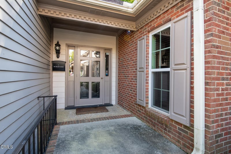 106 Brady Ct, Cary, NC 27511