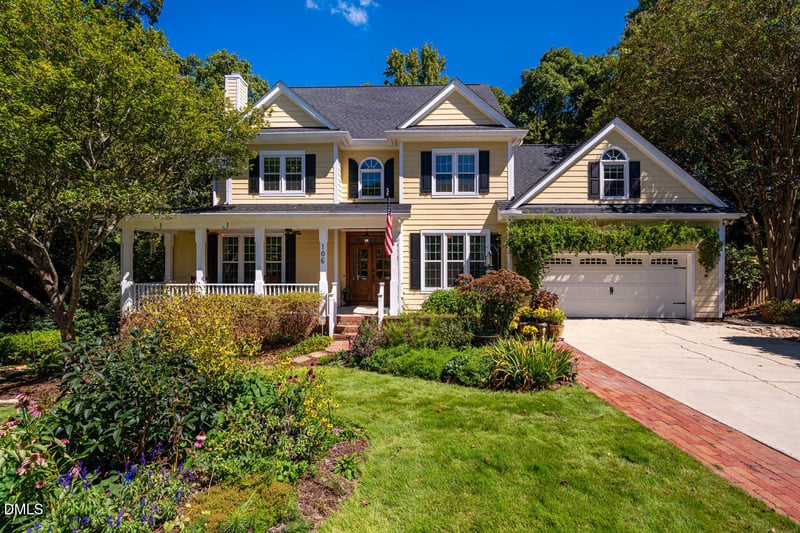 106 Brannon Ct, Chapel Hill, NC 27516