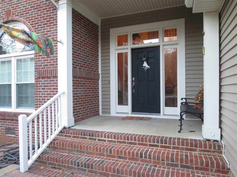106 Brigh Stone Dr, Cary, NC 27513