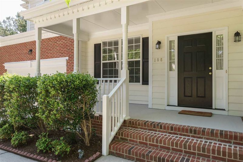 106 Capistrane Dr, Cary, NC 27519