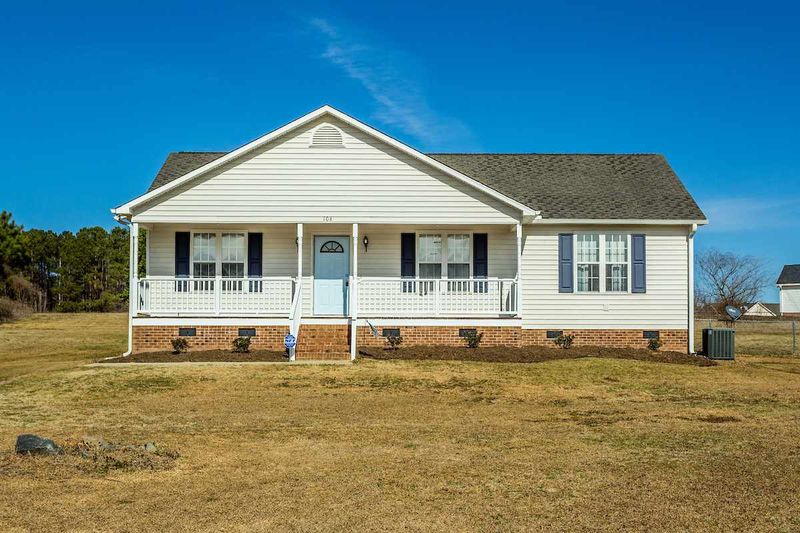 106 Caroline Ct, Clayton, NC 27520