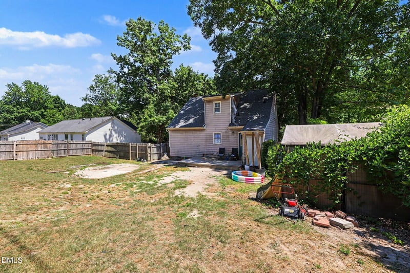 106 Carrington Dr, Knightdale, NC 27545