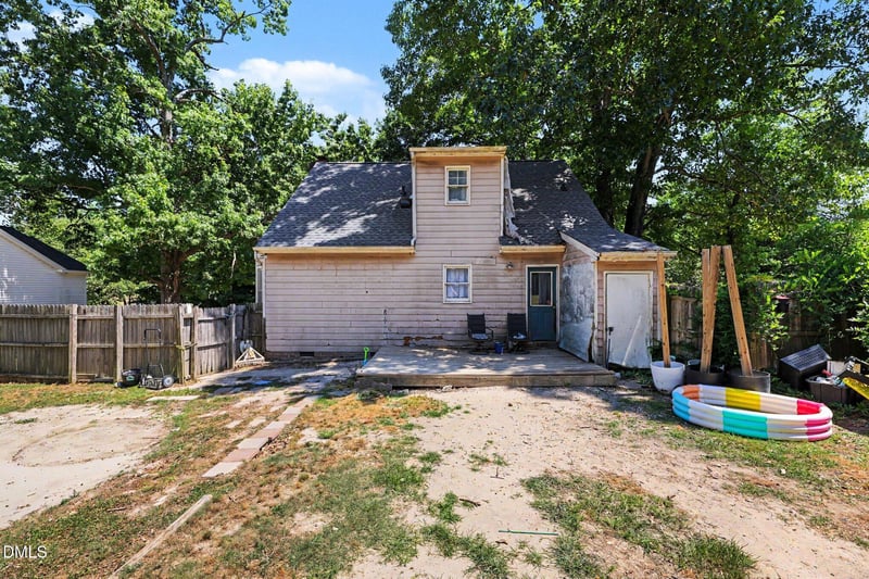 106 Carrington Dr, Knightdale, NC 27545