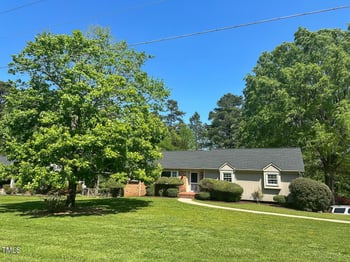 106 Chariot Dr, Sanford, NC 27330