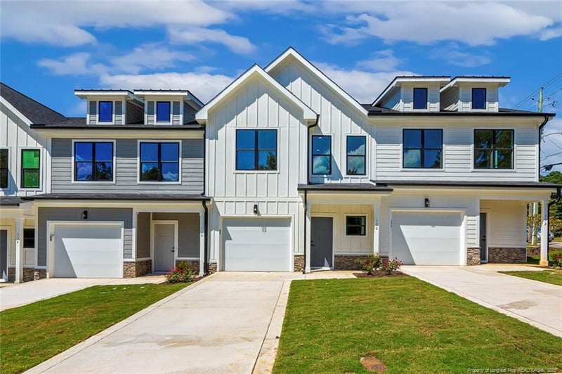 106 Chella Ct, Sanford, NC 27330