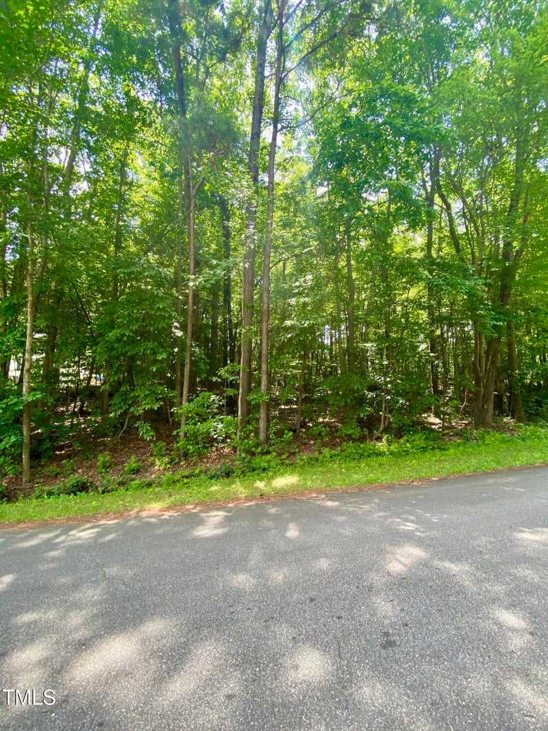 106 Cherokee Dr, Louisburg, NC 27549