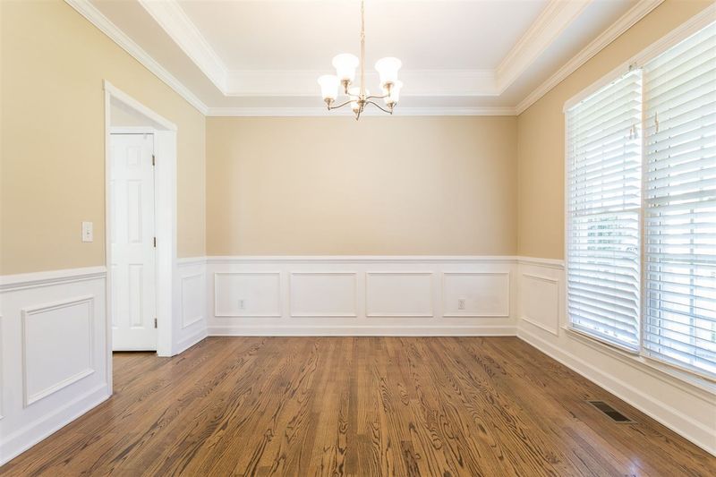 106 Chestone Ct, Cary, NC 27513