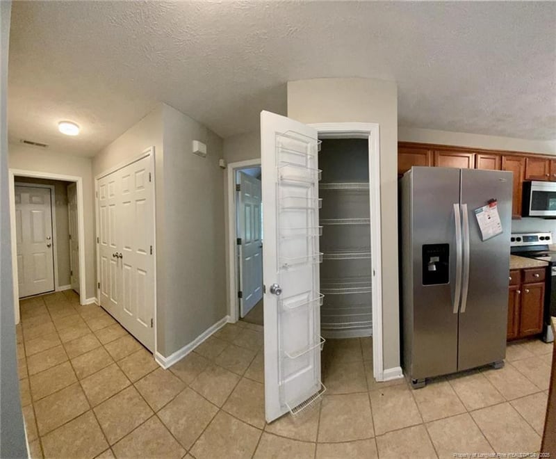 106 Chickadee St, Fayetteville, NC 28306