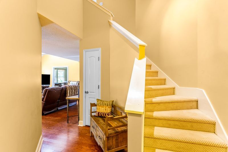 106 Choptank Ct #B6, Cary, NC 27513