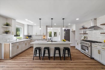 106 Circle Dr, Mebane, NC 27302