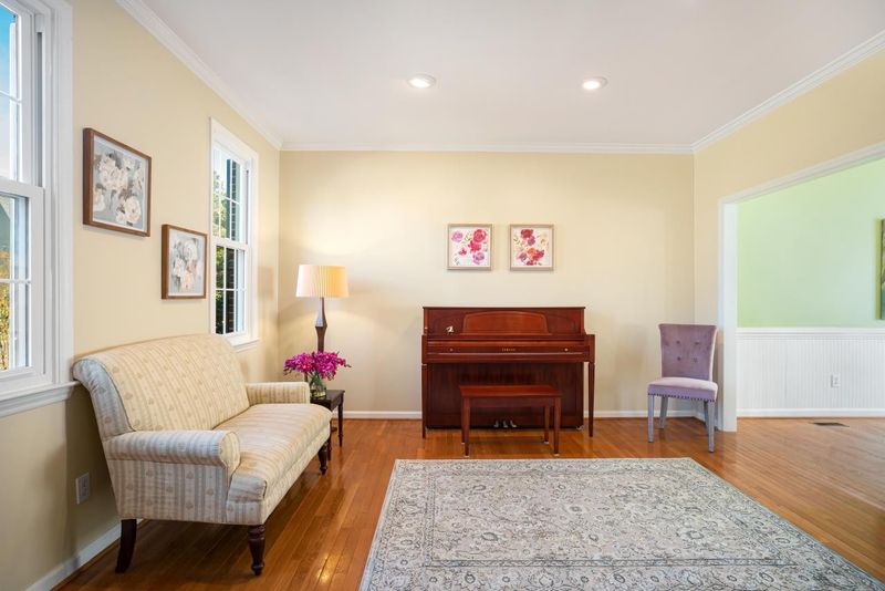 106 Creek Park Dr, Cary, NC 27513