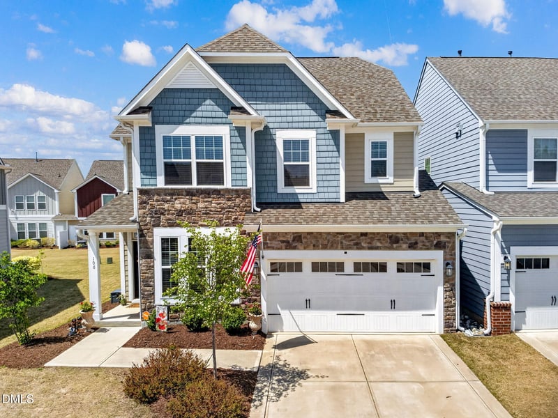 106 Cressida Woods Dr, Holly Springs, NC 27540