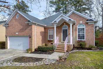 106 Daleshire Dr, Cary, NC 27519