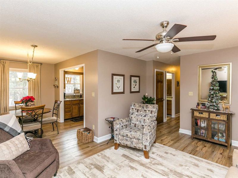 106 Deer Cross Dr, Louisburg, NC 27549