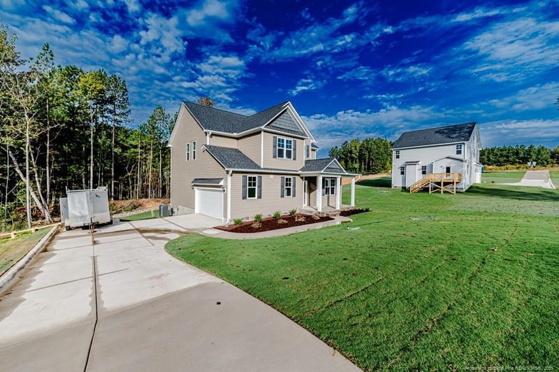 106 Driftwood Ct, Sanford, NC 27330