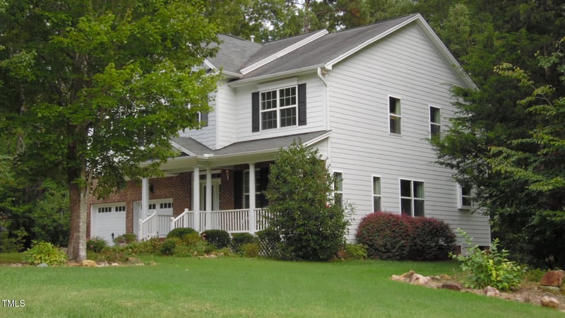 106 Duelling Oaks Dr, Chapel Hill, NC 27517