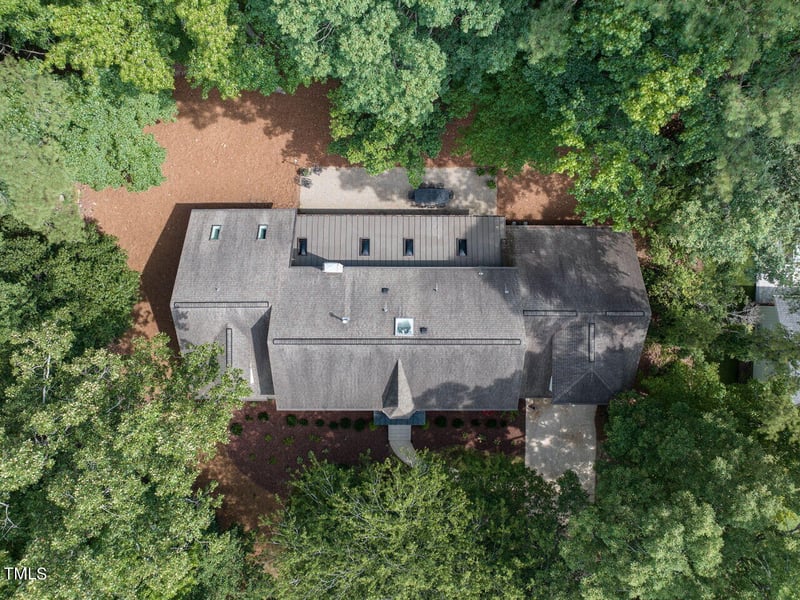 106 Dundee Ct, Cary, NC 27511