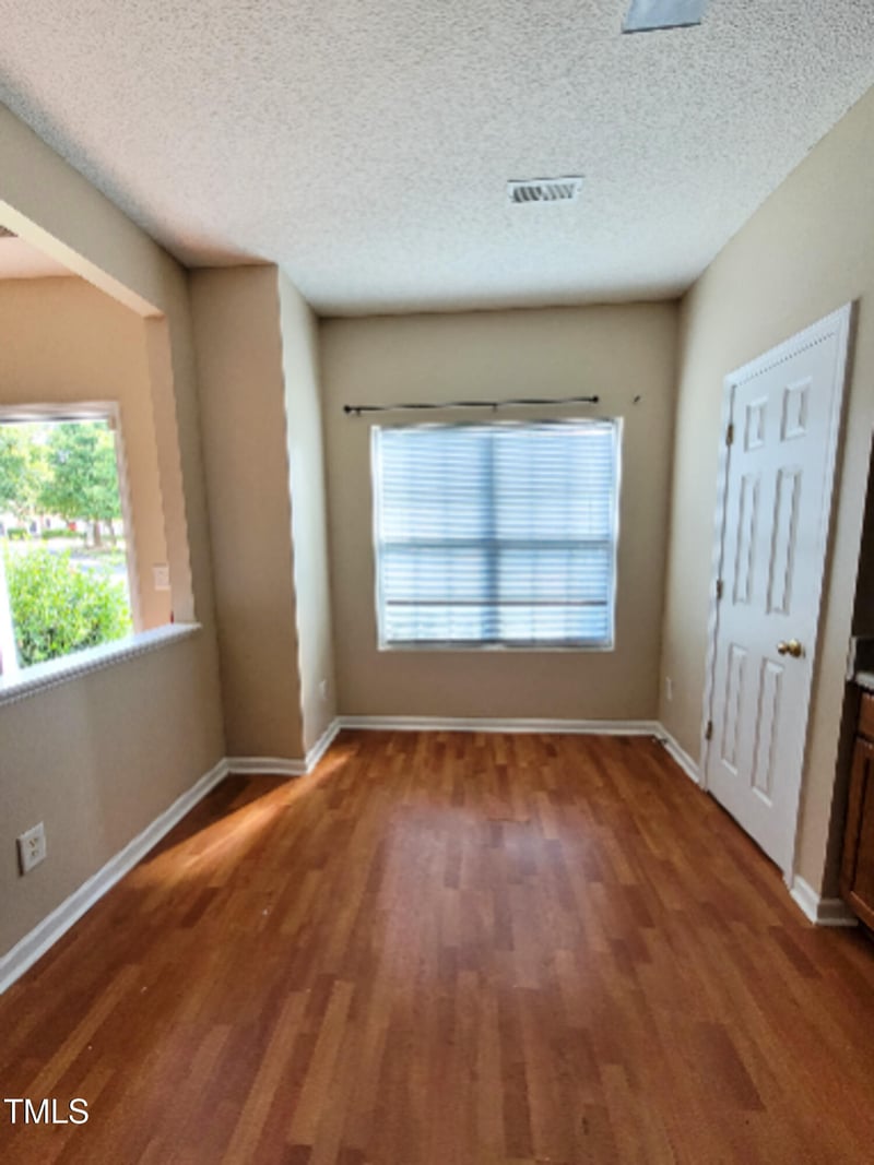 106 Eldon Ln, Apex, NC 27502