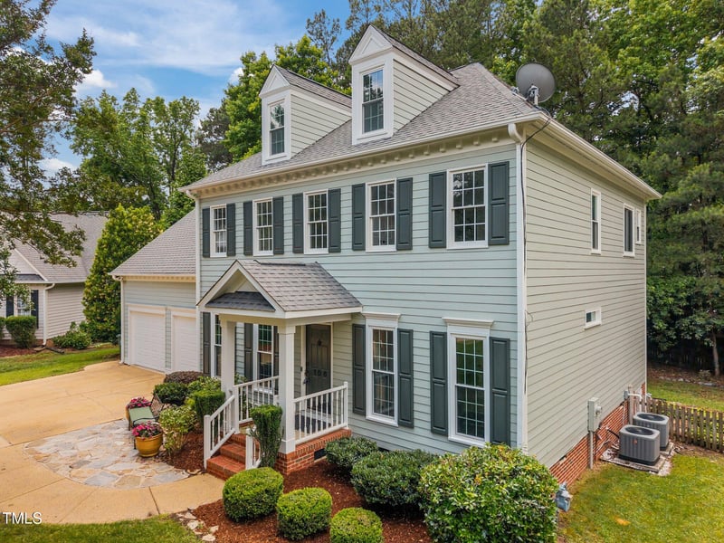 106 Fawley Ct, Cary, NC 27519