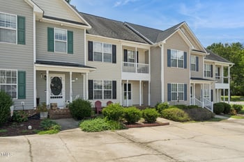106 Gatwick Ct, Clayton, NC 27520