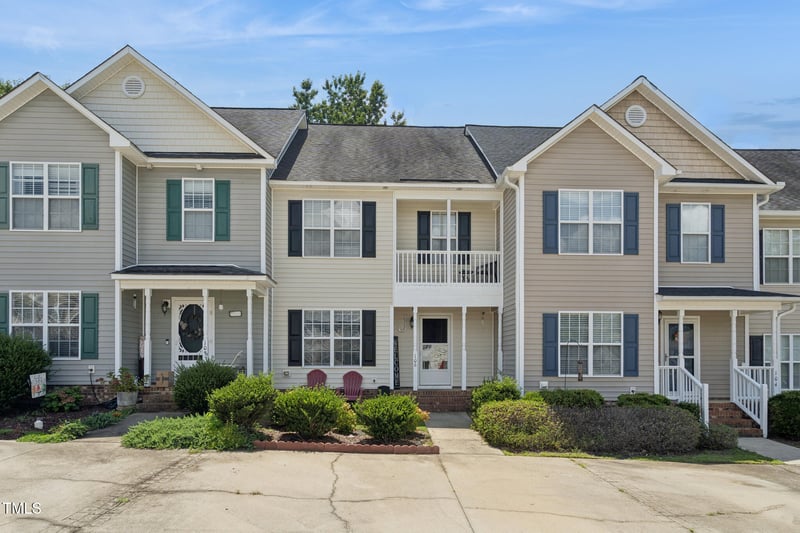 106 Gatwick Ct, Clayton, NC 27520