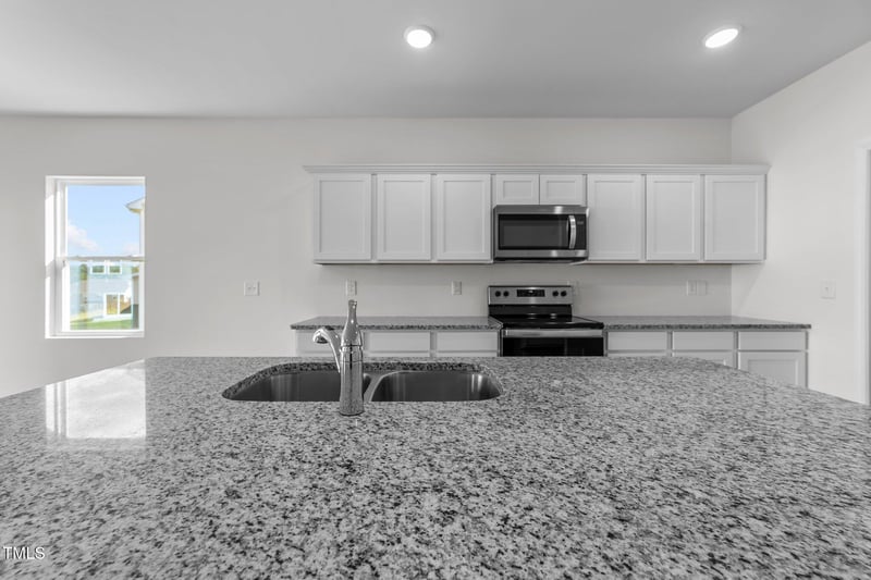 106 Gladstone Loop, Clayton, NC 27520