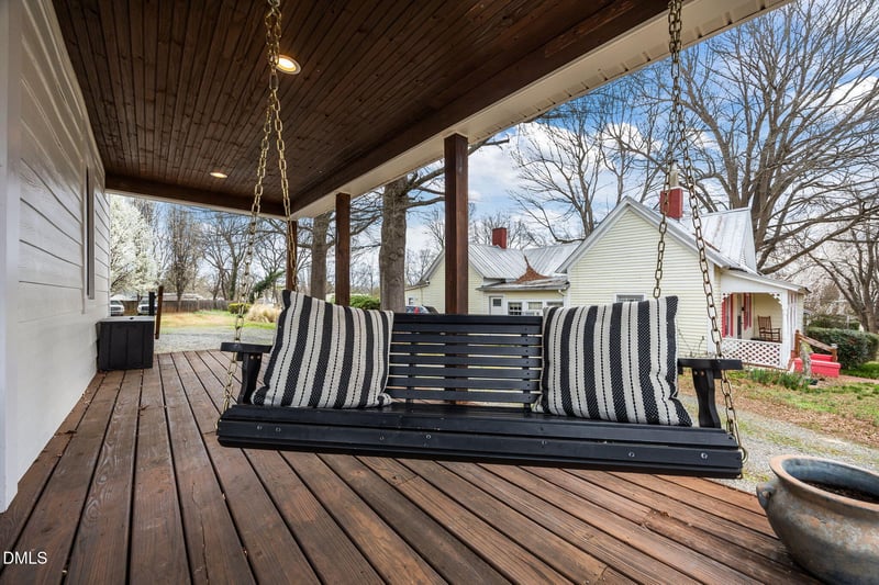106 Graham St, Mebane, NC 27302