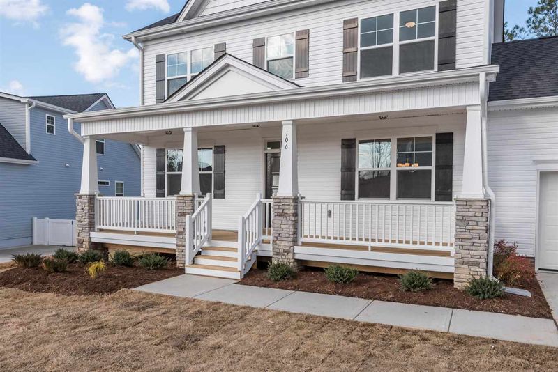 106 Grey Hawk Dr, Garner, NC 27529