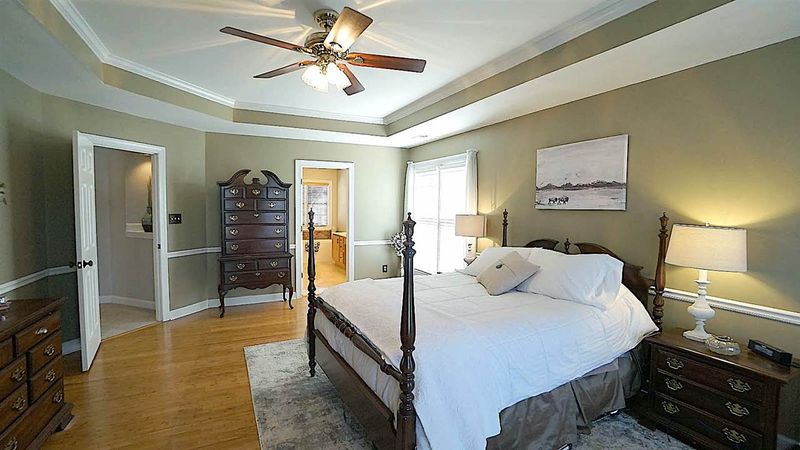 106 Greygate Pl, Cary, NC 27518