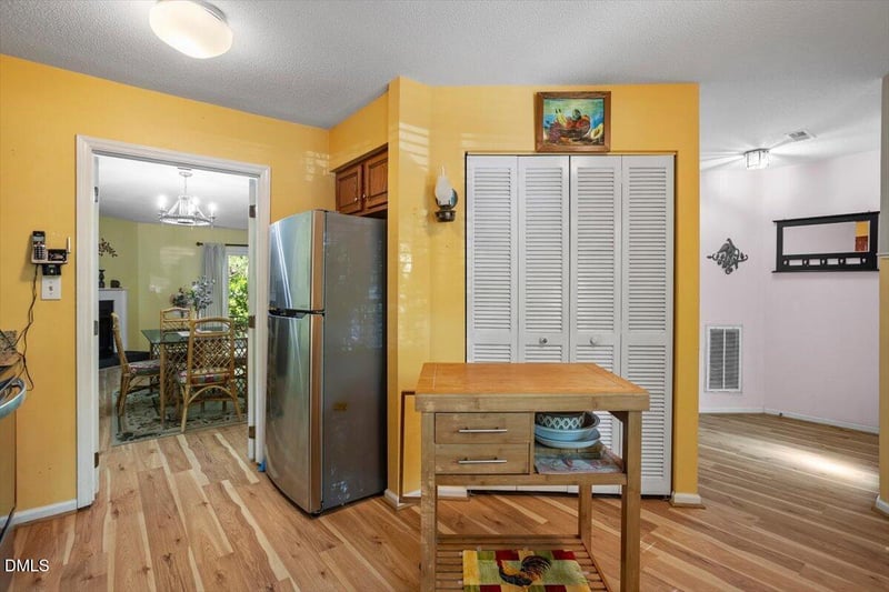 106 Gristmill Ln, Chapel Hill, NC 27514