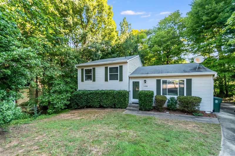 106 Haversham Ct, Cary, NC 27513