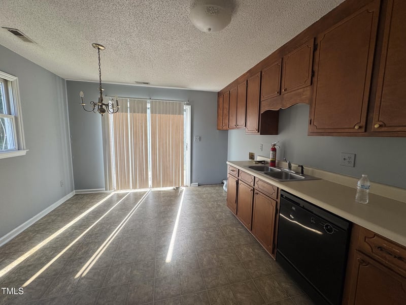 106 Henley Pl, Smithfield, NC 27577