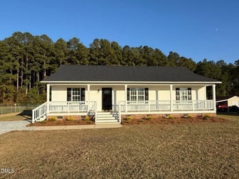 106 Hilltop Dr, Four Oaks, NC 27524