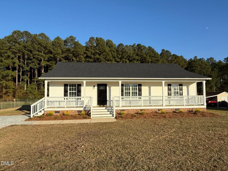 106 Hilltop Dr, Four Oaks, NC 27524