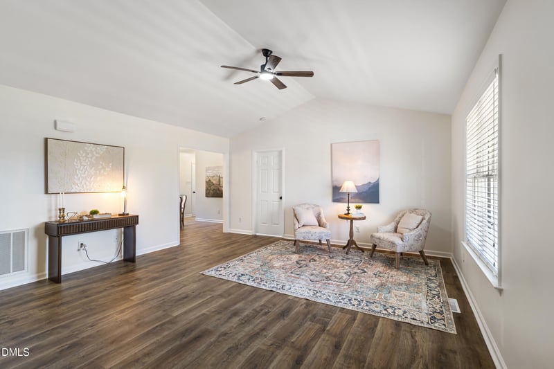 106 Hilltop Dr, Four Oaks, NC 27524