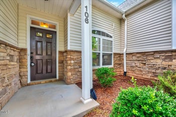 106 Honeycomb Ln, Morrisville, NC 27560