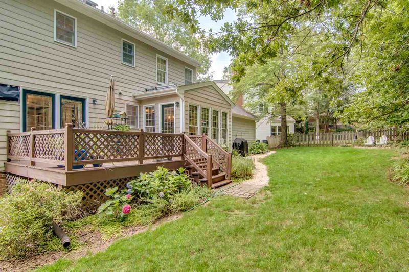 106 Houston Cir, Cary, NC 27513