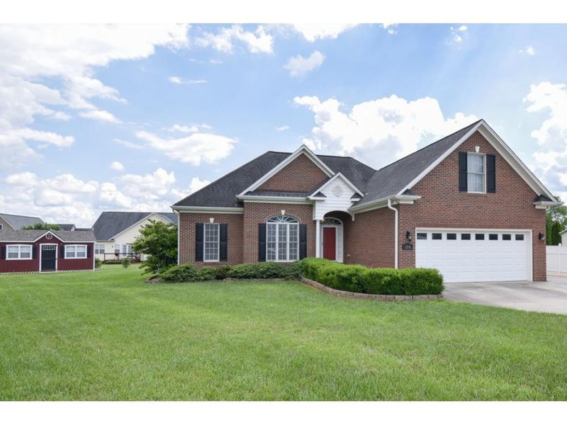 106 Ian, Burlington, NC 27215