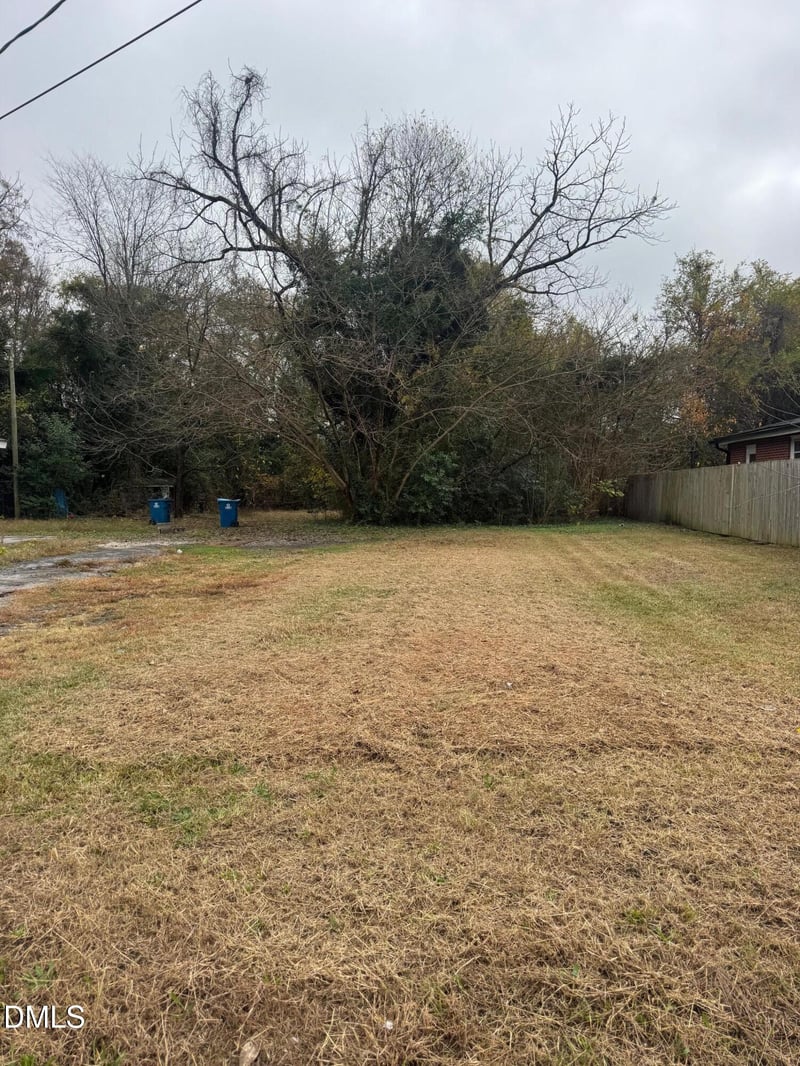 106 Jackson St, Dunn, NC 28334