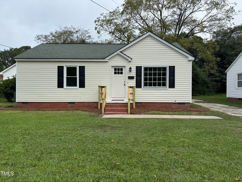 106 Joy St, Dunn, NC 28334