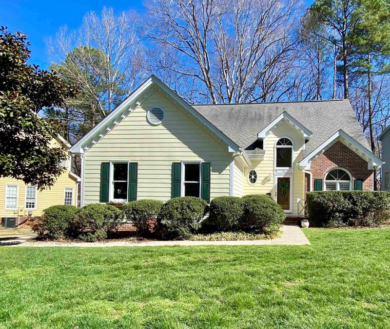 106 Kingsmill Rd, Cary, NC 27511