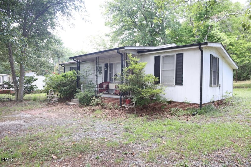 106 Knot Cir, Sanford, NC 27332