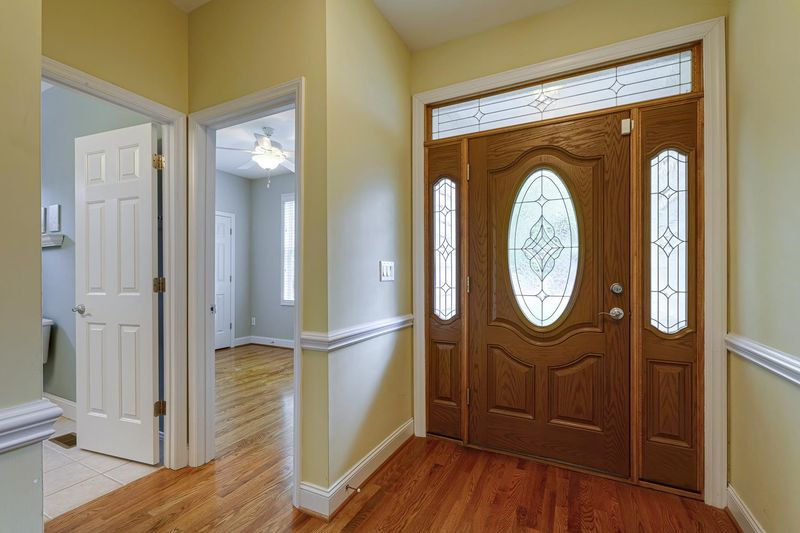 106 Lakeshore Dr, Durham, NC 27713