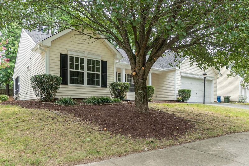 106 Lanier Valley Dr, Durham, NC 27703